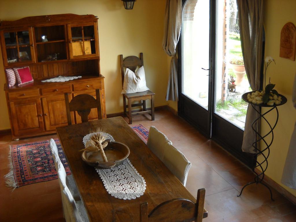Casale Asciolo Bed & Breakfast Bagno A Ripoli Ruang foto